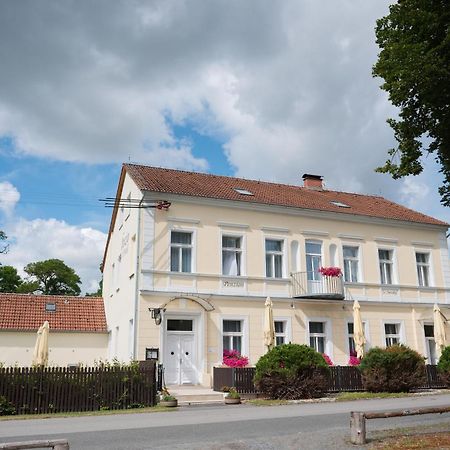 Penzion U Novaku Kozli u Orlika Exterior photo
