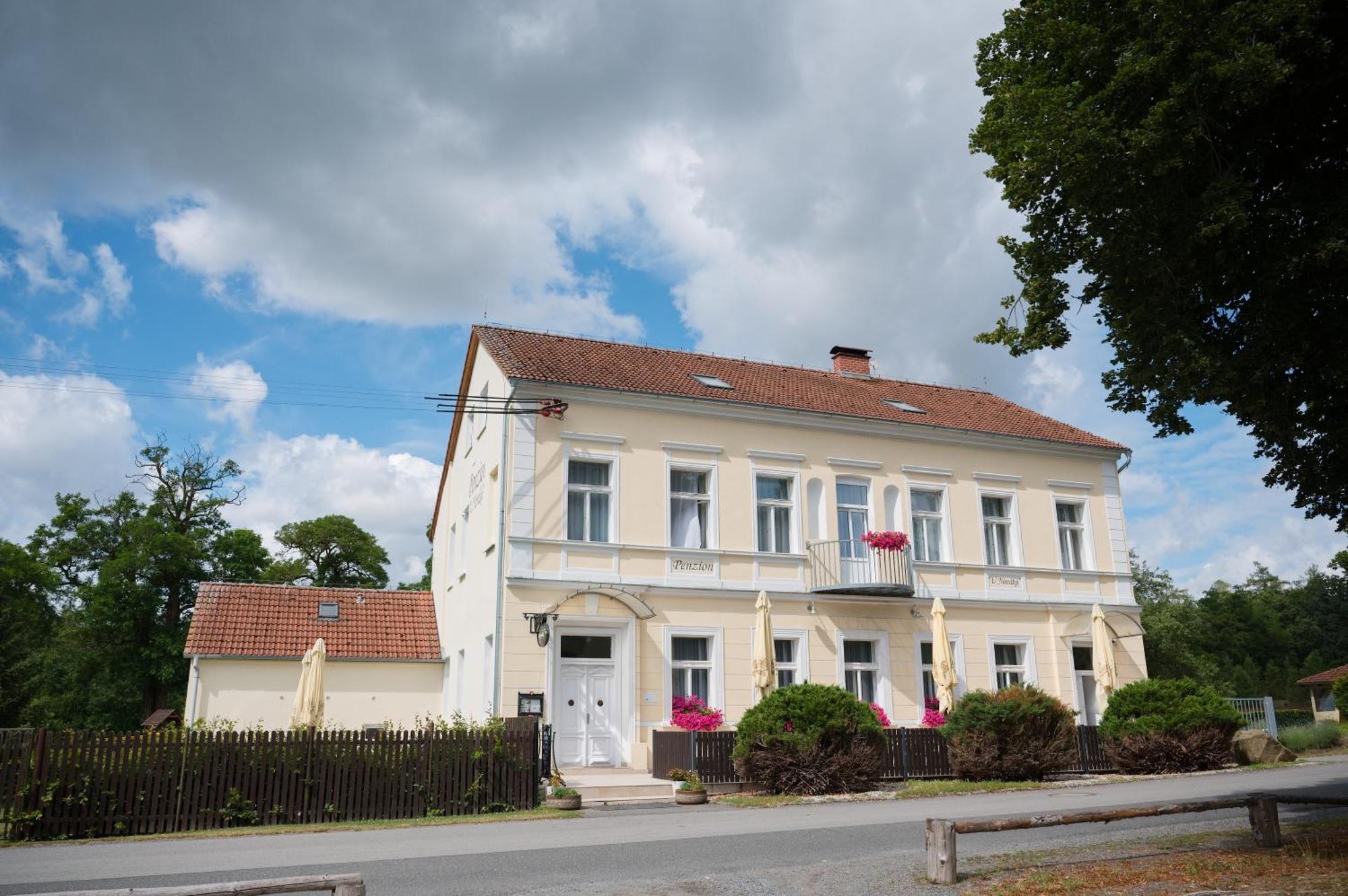 Penzion U Novaku Kozli u Orlika Exterior photo