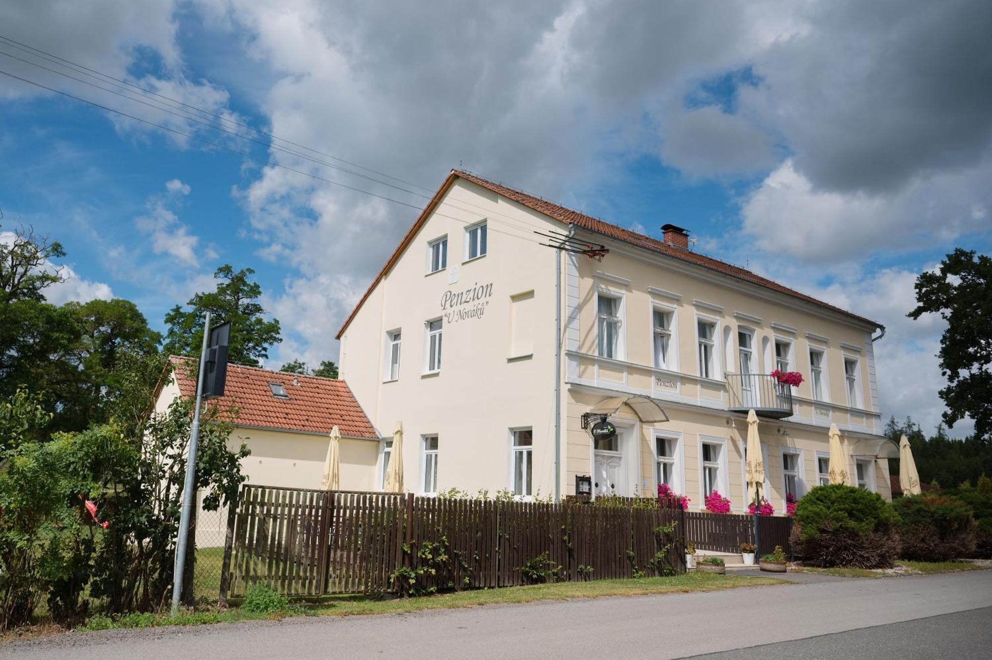 Penzion U Novaku Kozli u Orlika Exterior photo