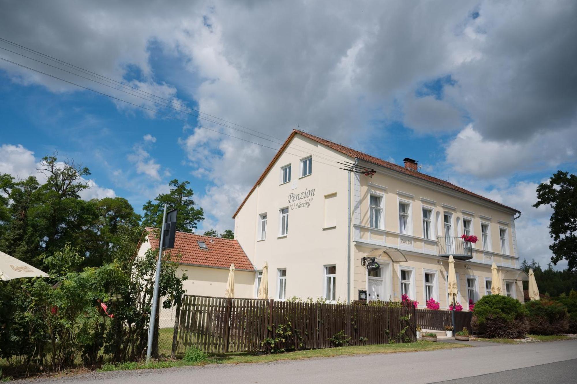 Penzion U Novaku Kozli u Orlika Exterior photo