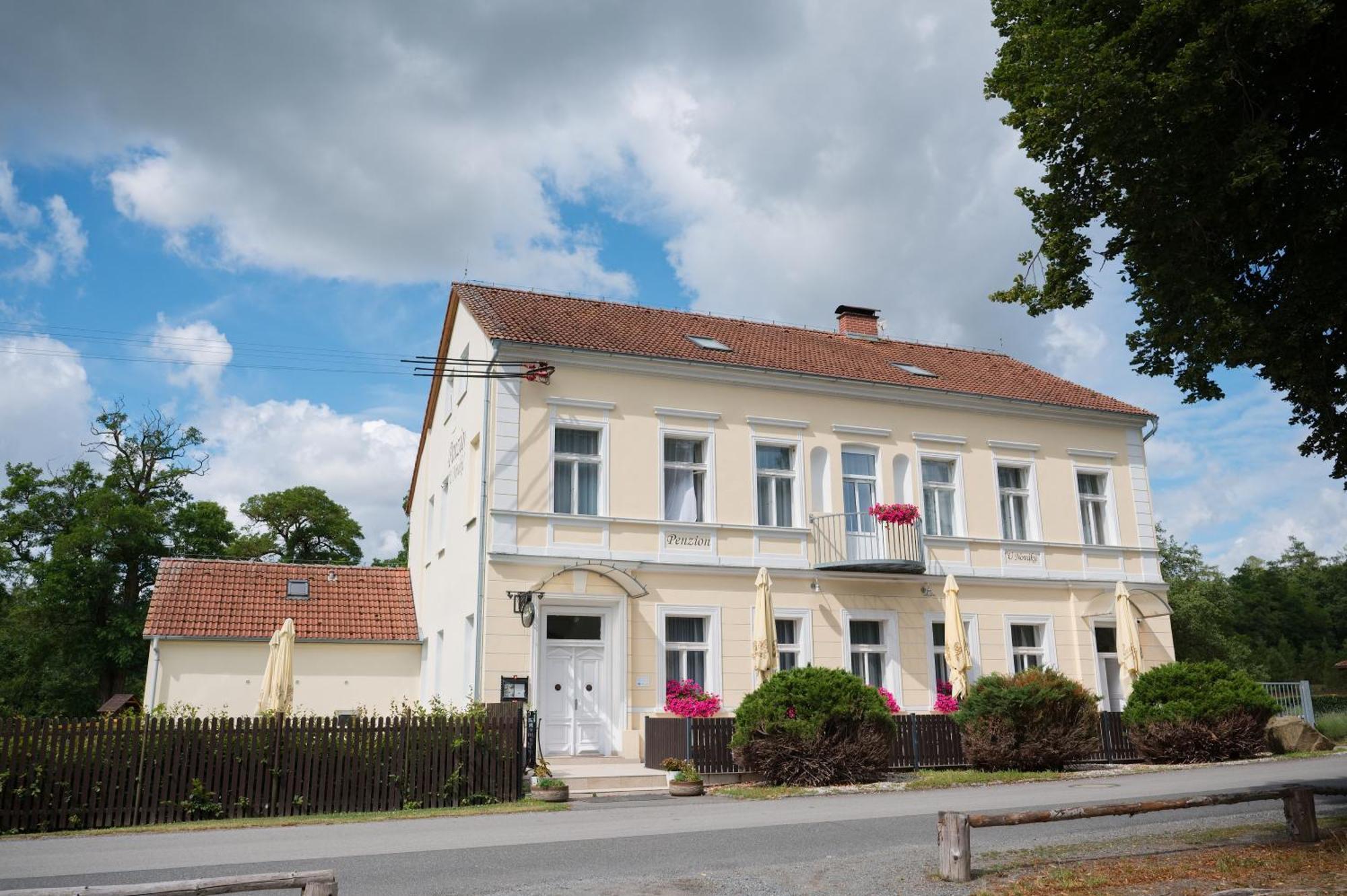 Penzion U Novaku Kozli u Orlika Exterior photo